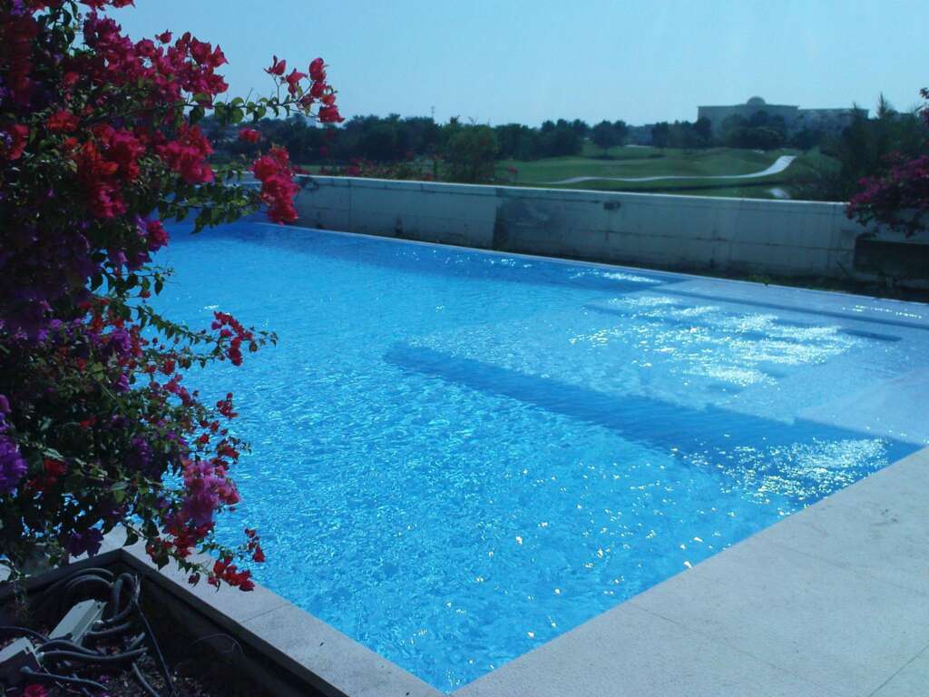 Emirates Hills Private Villa